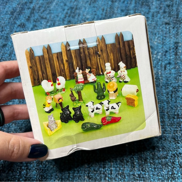 Vintage Salt and Pepper Home Collectables Mouse and Cheese Home Essentials - Picture 5 of 10